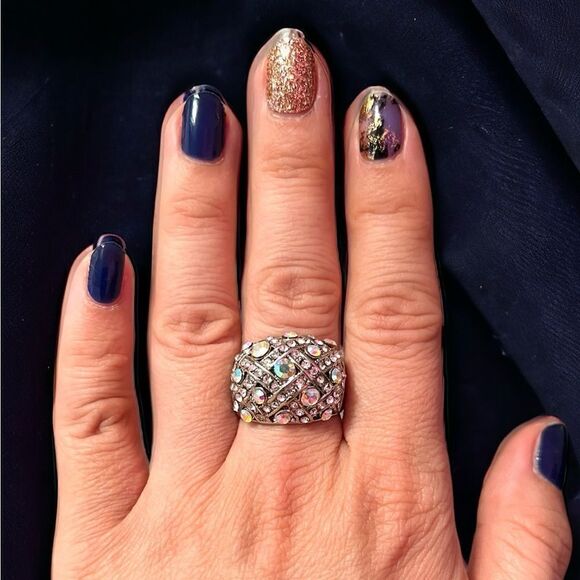 Aurora Borealis Rhinestone Silver Tone Statement Ring Size 8 NWT - Picture 4 of 4